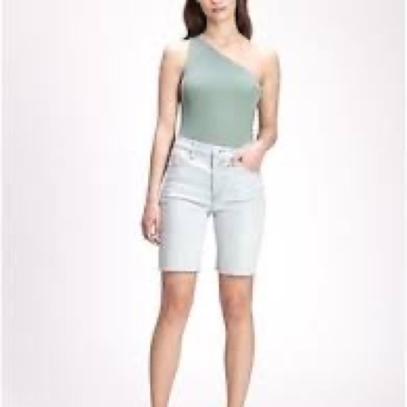 GAP Denim Shorts - Picture 7 of 8